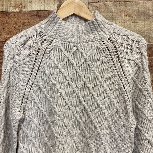 American Eagle Sweater XS - Picture 3 of 6